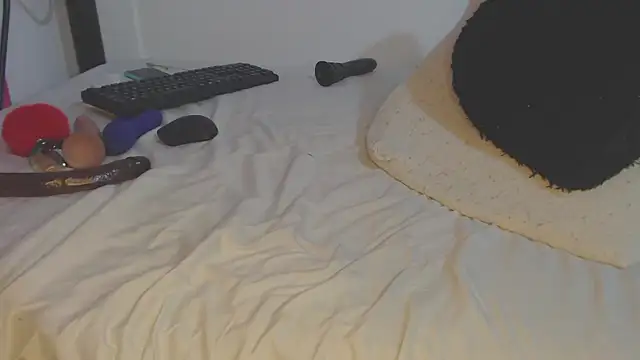 Snapshot of mauroosex chatting on 12-29-24, 11:50 mauroosex online show from 12-29-24, 11:50