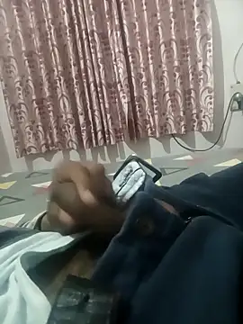 Snapshot of sagarghai07 chatting on 03-10-26, 03:50 sagarghai07 online show from 03-10-26, 03:50