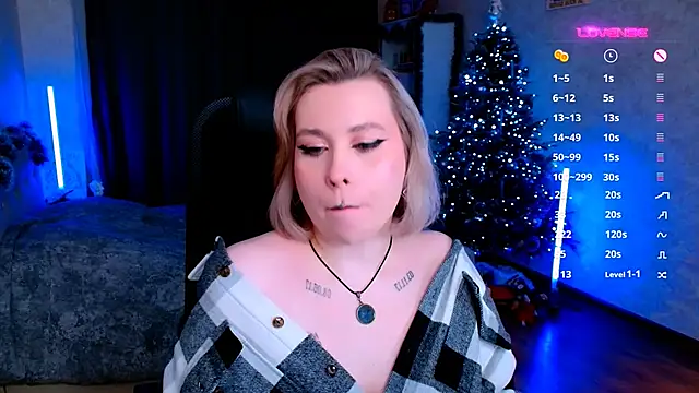 Snapshot of Blueberry-baby chatting on 01-20-25, 02:01 Blueberry-baby online show from 01-20-25, 02:01