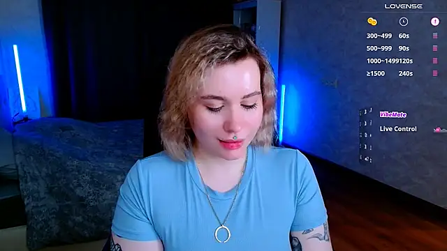 Snapshot of Blueberry-baby chatting on 03-07-25, 12:15 Blueberry-baby online show from 03-07-25, 12:15