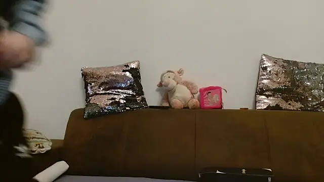 Snapshot of Jasmin-White chatting on 02-03-25, 07:42 Jasmin-White online show from 02-03-25, 07:42