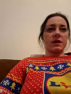 Snapshot of Jasmin-White chatting on 02-08-25, 04:47 Jasmin-White online show from 02-08-25, 04:47