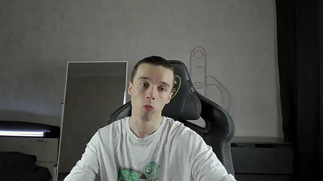 MasonWarholl online show from 01-09-25, 02:40