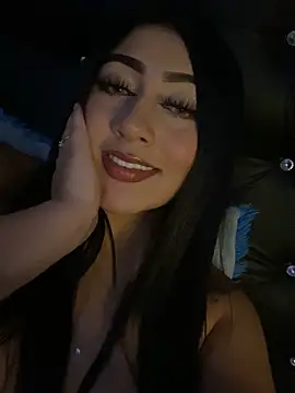 Snapshot of KittyRous chatting on 01-26-25, 11:39 KittyRous online show from 01-26-25, 11:39