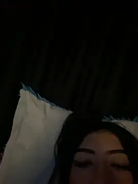 Snapshot of KittyRous chatting on 02-06-25, 09:22 KittyRous online show from 02-06-25, 09:22