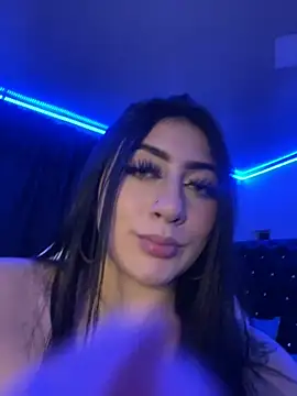 Snapshot of KittyRous chatting on 03-08-25, 10:22 KittyRous online show from 03-08-25, 10:22