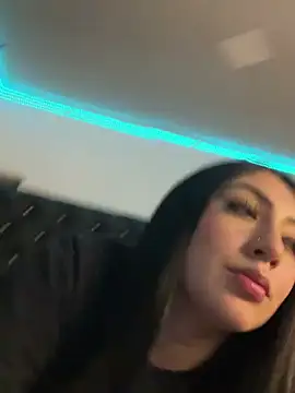 Snapshot of KittyRous chatting on 03-21-25, 08:39 KittyRous online show from 03-21-25, 08:39