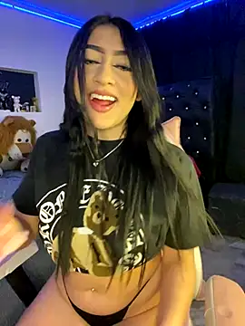 Snapshot of KittyRous chatting on 10-02-25, 07:15 KittyRous online show from 10-02-25, 07:15