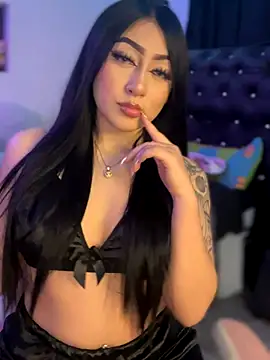 Snapshot of KittyRous chatting on 11-14-25, 08:02 KittyRous online show from 11-14-25, 08:02