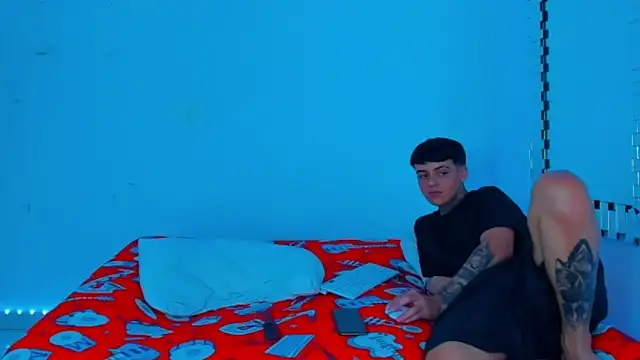 HOT boy2025 online show from 01-06-25, 11:31