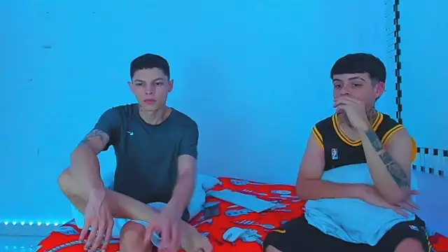 HOT boy2025 online show from 01-12-25, 03:49