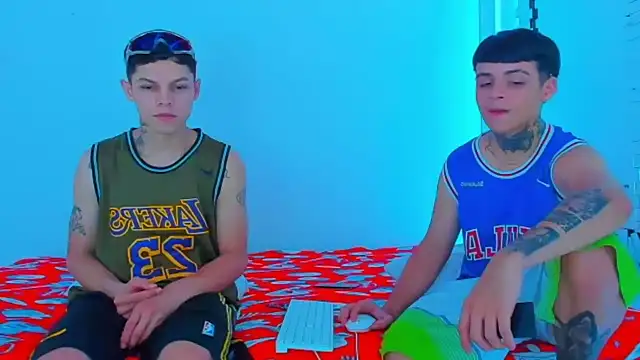 HOT boy2025 online show from 02-25-25, 01:09