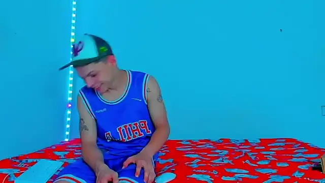 HOT boy2025 online show from 03-16-25, 11:14