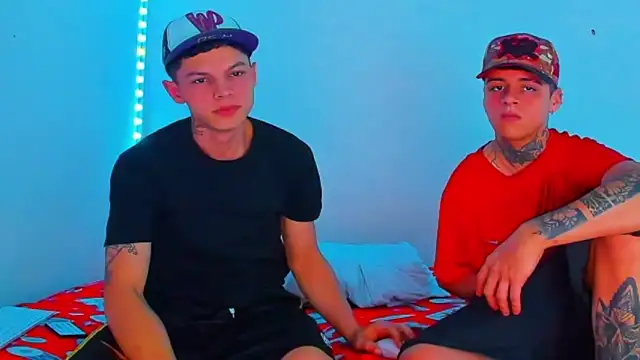 HOT boy2025 online show from 03-18-25, 12:27