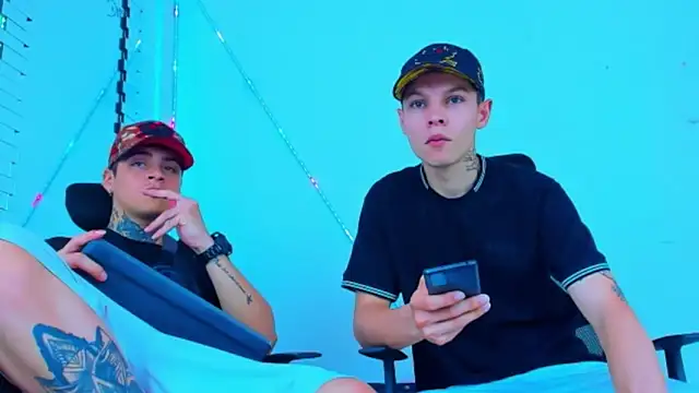 HOT boy2025 online show from 10-06-25, 06:49