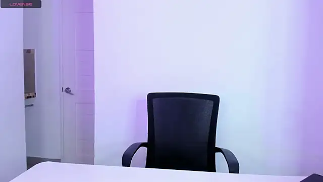 Dapnne  online show from 01-26-25, 09:29