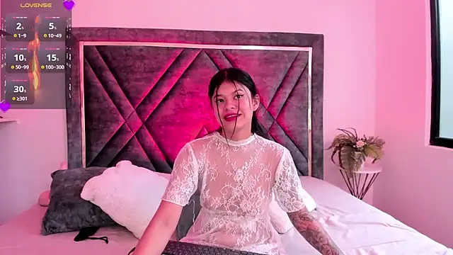 Dapnne  online show from 02-19-25, 12:11