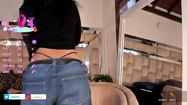 Dapnne  online show from 09-19-25, 12:28