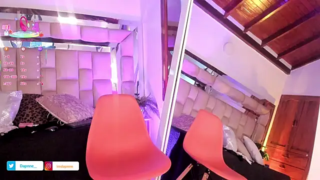 Dapnne  online show from 09-30-25, 01:27