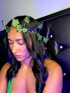 Snapshot of mailyreid chatting on 11-01-25, 04:36 mailyreid online show from 11-01-25, 04:36