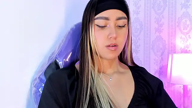 liaa 18 online show from 02-28-26, 04:35