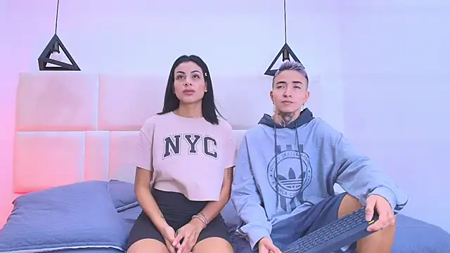 Tinny and Candy online show from 03-18-25, 01:20