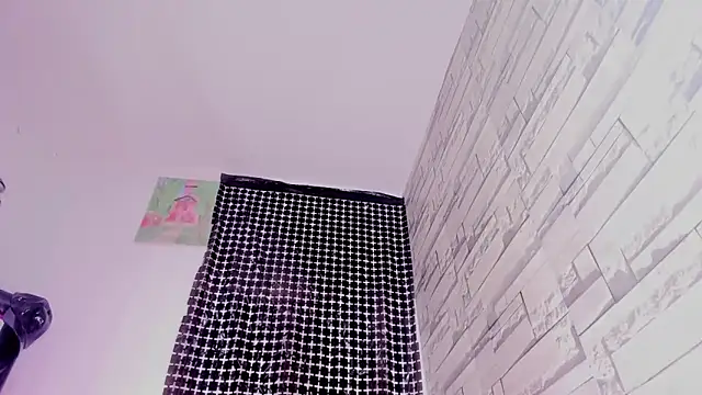 MiaKirshner online show from 02-25-25, 01:17