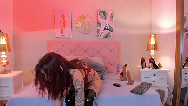 Ginger Violetta  online show from 03-02-25, 07:34