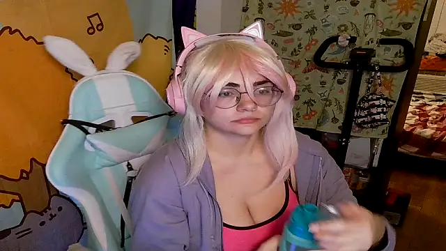 mochi rainbow online show from 01-25-25, 02:15