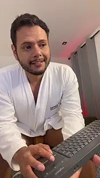 Snapshot of Nate_Ocean chatting on 11-23-25, 04:01 Nate Ocean online show from 11-23-25, 04:01