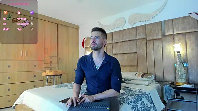 Snapshot of petterwilly1 chatting on 01-11-25, 01:11 petterwilly1 online show from 01-11-25, 01:11