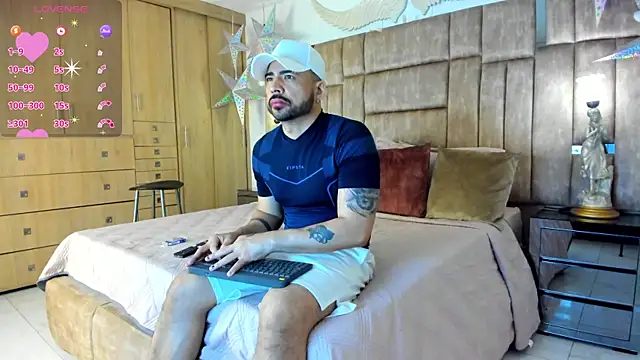 Snapshot of petterwilly1 chatting on 11-29-25, 01:08 petterwilly1 online show from 11-29-25, 01:08