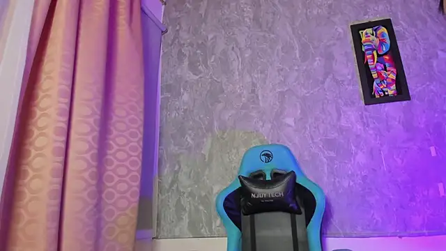 Mara friendboy699 online show from 01-24-25, 11:23