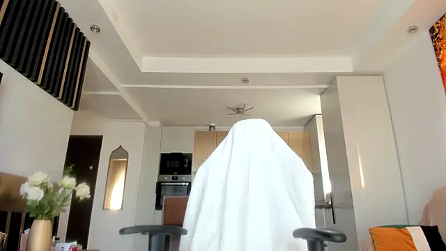 Alessa Burns online show from 03-05-25, 10:44