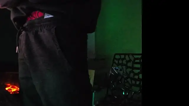 Snapshot of savage_daddyy chatting on 01-03-25, 03:49 savage daddyy online show from 01-03-25, 03:49