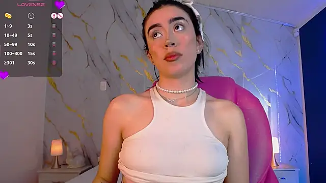 Snapshot of Julieta_De_Los_Angeles chatting on 01-10-25, 09:34 Julieta De Los Angeles online show from 01-10-25, 09:34