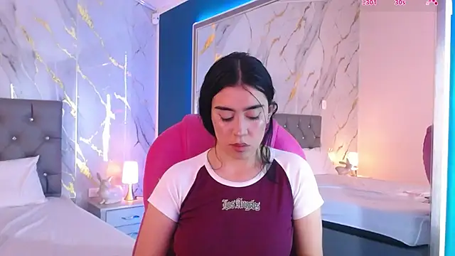 Snapshot of Julieta_De_Los_Angeles chatting on 03-11-25, 10:40 Julieta De Los Angeles online show from 03-11-25, 10:40