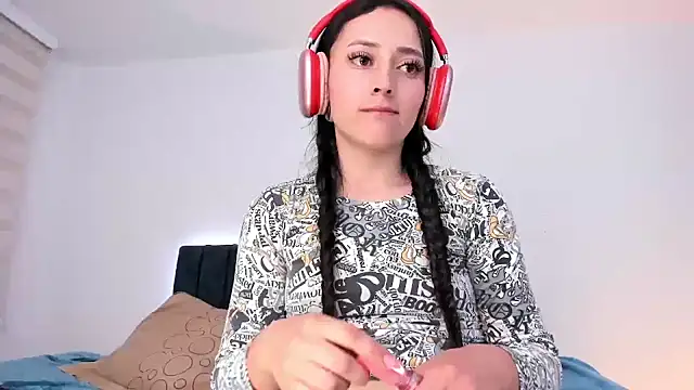 liaqueen610 online show from 12-18-24, 11:40