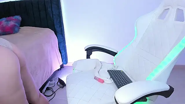 liaqueen610 online show from 01-13-25, 03:01