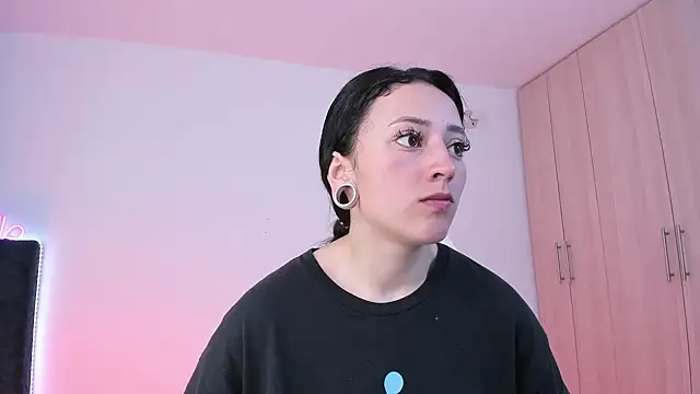 liaqueen610 online show from 01-13-25, 11:38