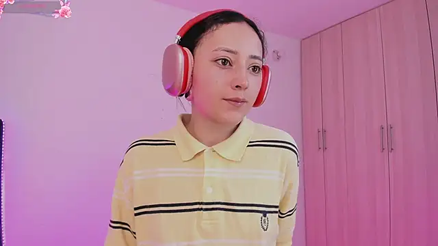 liaqueen610 online show from 02-08-25, 08:32