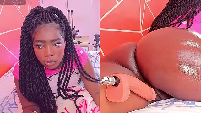 Snapshot of zoeethompson_cm chatting on 03-12-25, 11:20 zoeethompson cm online show from 03-12-25, 11:20