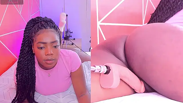 Snapshot of zoeethompson_cm chatting on 03-21-25, 11:12 zoeethompson cm online show from 03-21-25, 11:12