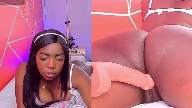 Snapshot of zoeethompson_cm chatting on 09-18-25, 11:12 zoeethompson cm online show from 09-18-25, 11:12