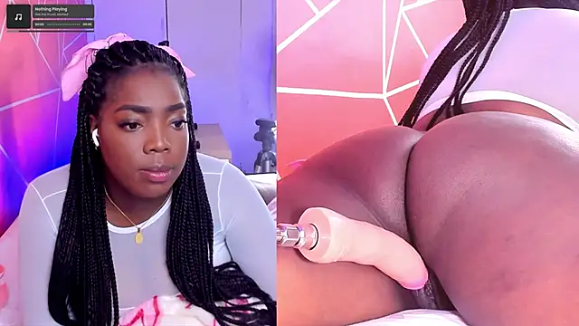 Snapshot of zoeethompson_cm chatting on 12-04-25, 11:08 zoeethompson cm online show from 12-04-25, 11:08