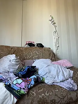 Snapshot of Romsticks chatting on 01-10-25, 10:06 Romsticks online show from 01-10-25, 10:06