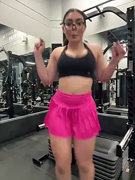 Snapshot of zui_lu chatting on 02-17-25, 04:42 zui lu online show from 02-17-25, 04:42