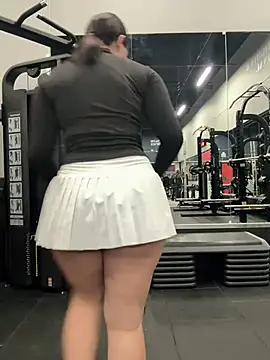 Snapshot of zui_lu chatting on 02-25-25, 05:08 zui lu online show from 02-25-25, 05:08