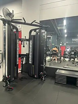 Snapshot of zui_lu chatting on 02-28-25, 05:15 zui lu online show from 02-28-25, 05:15