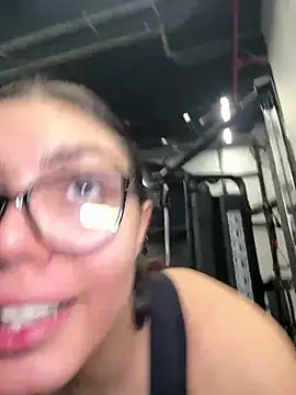 Snapshot of zui_lu chatting on 03-05-25, 06:33 zui lu online show from 03-05-25, 06:33